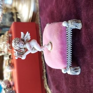 Florenza Cherub Pink Velvet Pin Couchion